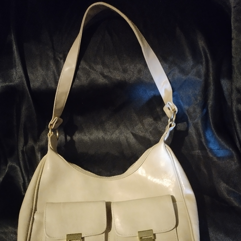 Cream Purse - Picture 3 of 4